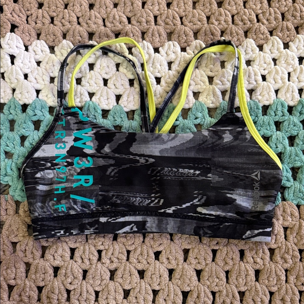 Reebok Black Gray Sports Bra Neon Highlights Mesh Cooling Womans sz Small